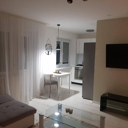 Traku Street Apartment Šiauliai Exteriör bild